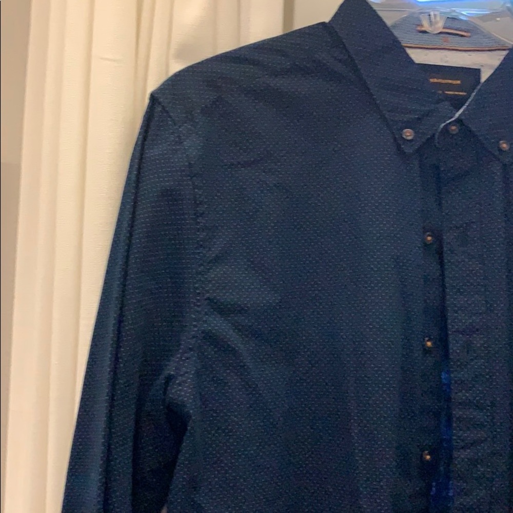 Button down dotted dress shirt